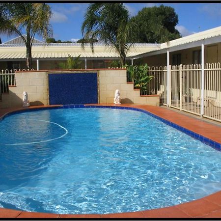 The Meyers House - Accommodation Kalgoorlie Buitenkant foto