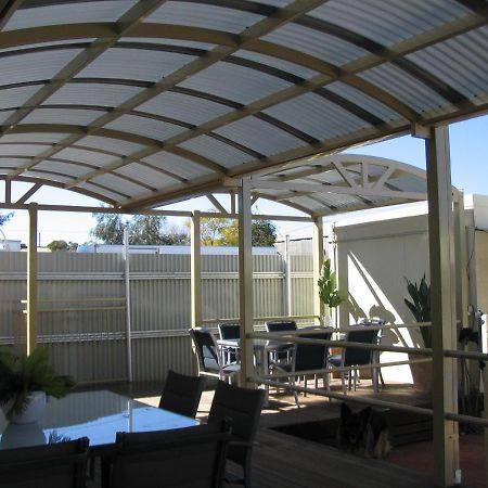 The Meyers House - Accommodation Kalgoorlie Buitenkant foto